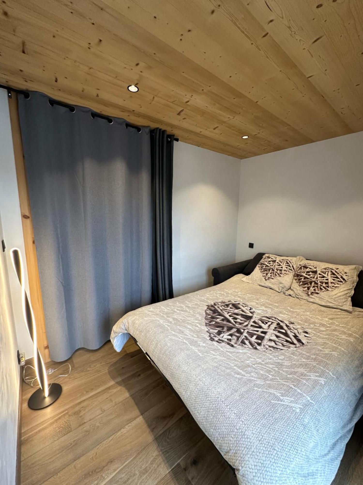 Luxueux Appartement T4 - Lac 5 Min - Parkings Privatifs - Vue Lac Et Montagne Annecy Buitenkant foto