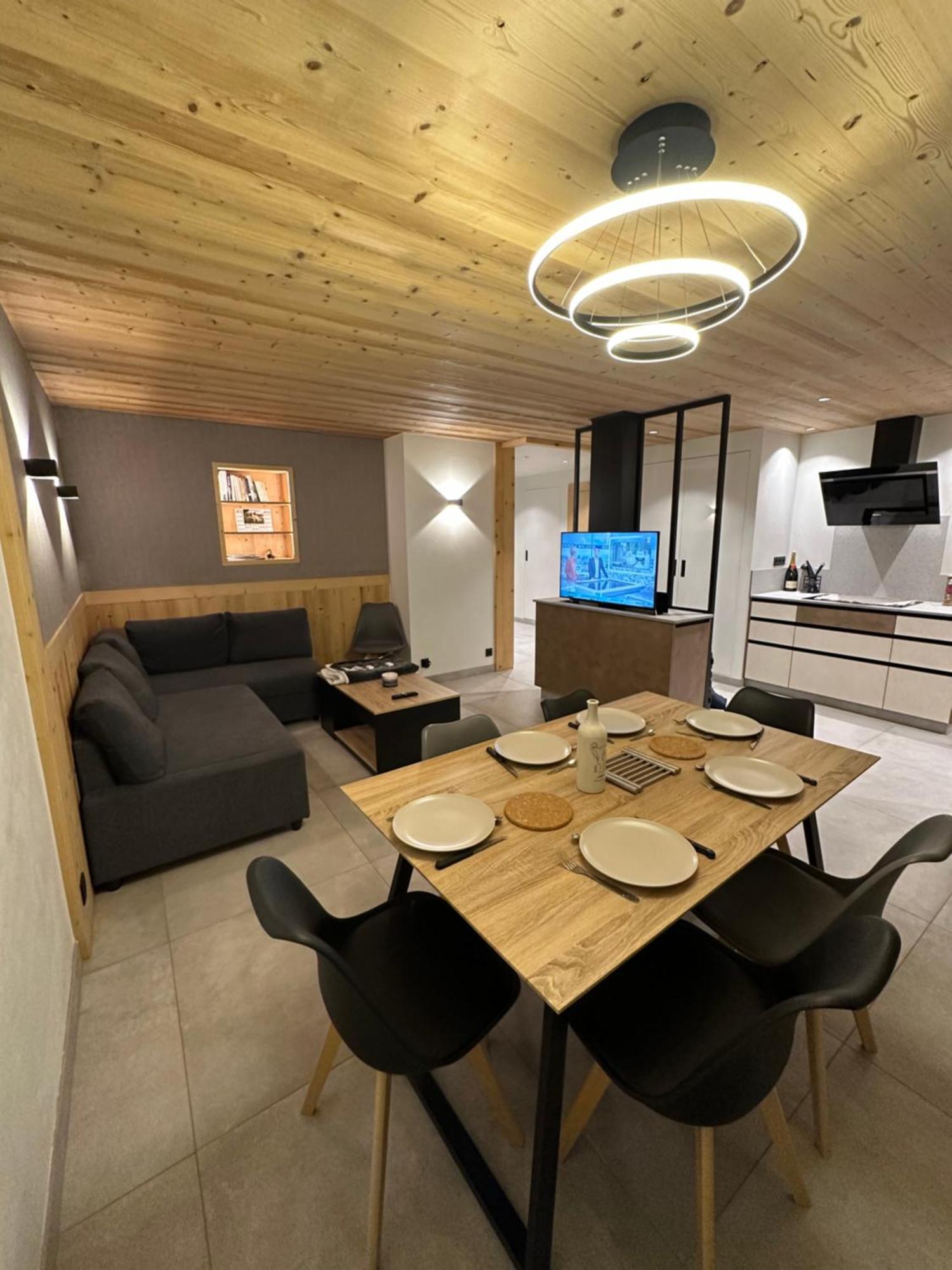 Luxueux Appartement T4 - Lac 5 Min - Parkings Privatifs - Vue Lac Et Montagne Annecy Buitenkant foto
