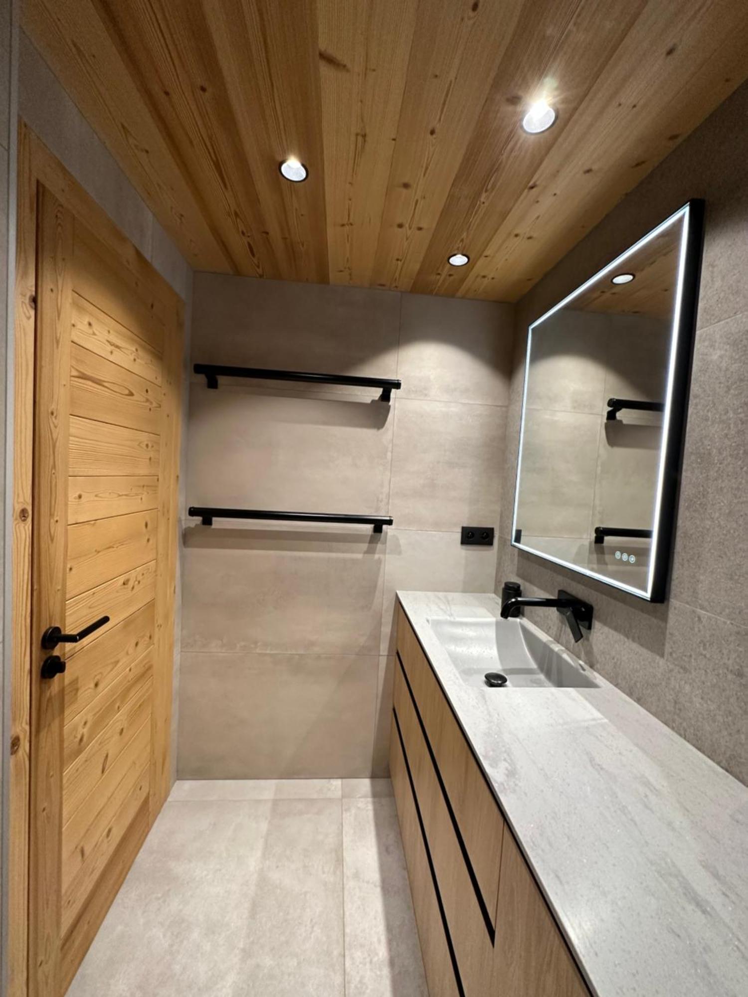 Luxueux Appartement T4 - Lac 5 Min - Parkings Privatifs - Vue Lac Et Montagne Annecy Buitenkant foto